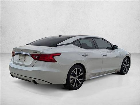 Used 2018 Nissan Maxima Platinum image 5