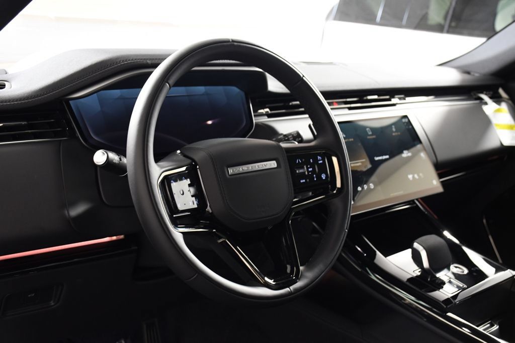 New 2026 Land Rover Range Rover Sport Dynamic SE AWD/4WD image 13