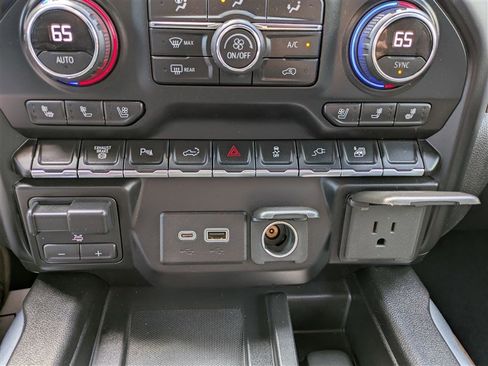 Used 2021 Chevrolet Silverado 2500 High Country AWD/4WD image 25