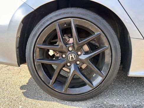 Used 2023 Honda Civic Sport image 6