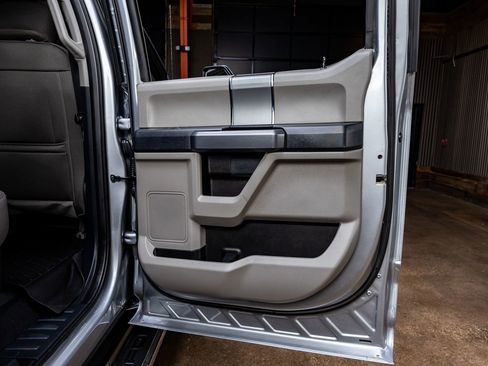 Used 2022 Ford F250 XLT w/ XLT Premium Package image 34