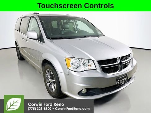 Used 2017 Dodge Grand Caravan SXT image 1