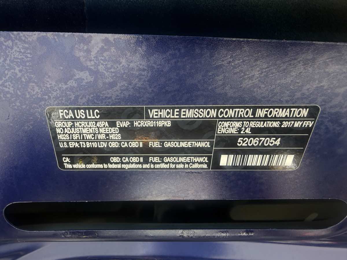 Used 2017 Jeep Renegade Altitude FWD image 26