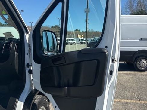 Used 2023 RAM ProMaster 3500 w/ Fleet Safety Group FWD image 17