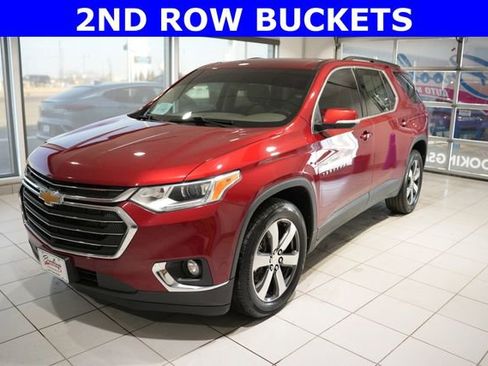 Used 2021 Chevrolet Traverse LT w/ LT Premium Package image 5