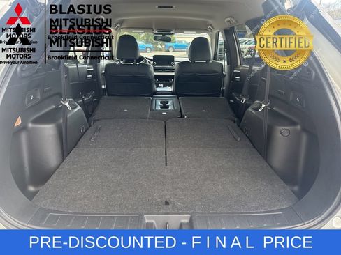 Used 2024 Mitsubishi Outlander SE AWD/4WD image 11