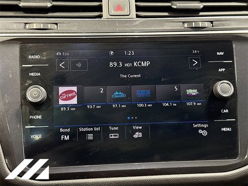 Used 2020 Volkswagen Tiguan SEL w/ Tiguan Two-Row MDO Package image 17