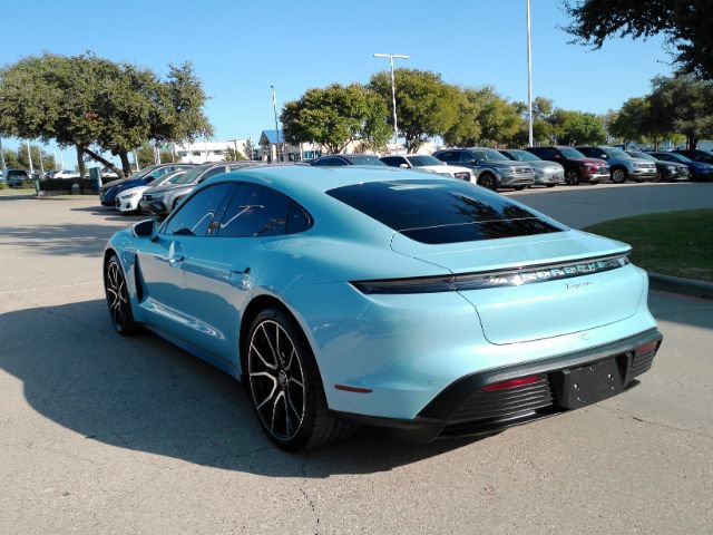 Used 2022 Porsche Taycan RWD image 10