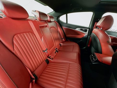 Used 2023 Genesis G70 2.0T w/ Sport Prestige Package image 28