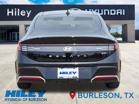 New 2026 Hyundai Sonata Limited FWD image 5