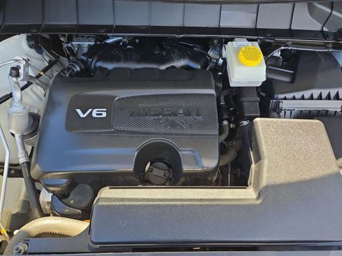 Used 2022 Nissan Pathfinder Platinum w/ Cargo Package image 13