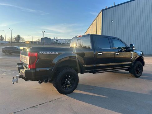 Used 2022 Ford F350 Platinum w/ Tremor Off-Road Package image 20