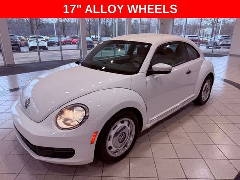 Used 2015 Volkswagen Beetle 1.8T Classic image 3