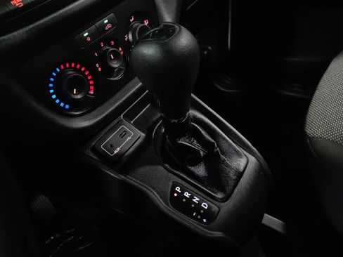 Used 2020 RAM ProMaster City Tradesman FWD image 26