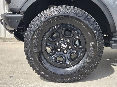Used 2024 Ford Bronco Wildtrak image 13