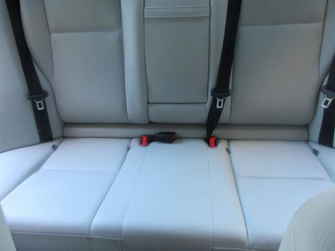 Used 2013 Mercedes-Benz C 350 Sport image 41