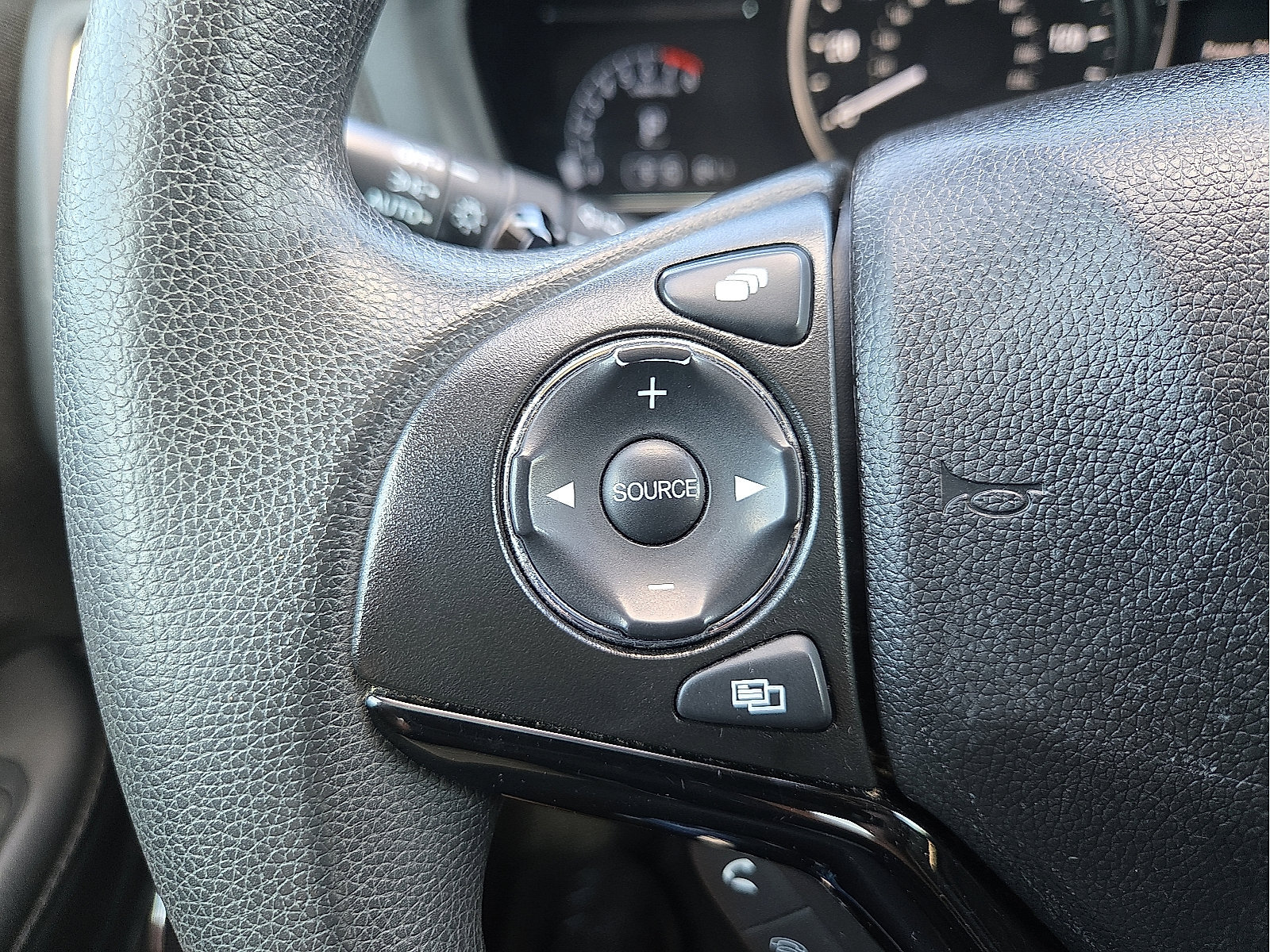 Used 2019 Honda HR-V EX image 19
