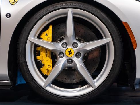 Certified 2022 Ferrari F8 Tributo RWD image 23