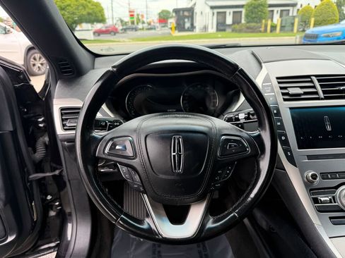 Used 2020 Lincoln MKZ Standard image 13