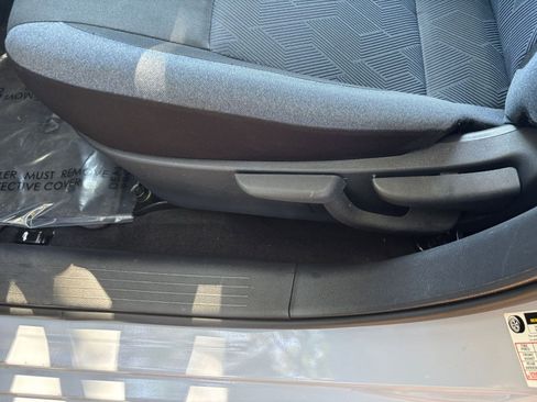 Used 2025 Nissan Versa SV FWD image 23