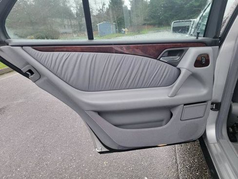 Used 1999 Mercedes-Benz E 430 Sedan image 14
