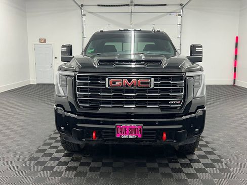 Used 2025 GMC Sierra 3500 AT4 w/ AT4 Premium Plus Package image 5