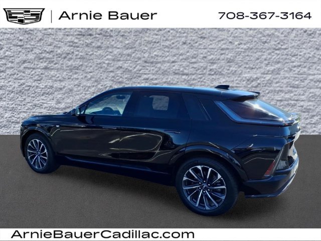 Used 2025 Cadillac Lyriq Sport AWD/4WD image 8