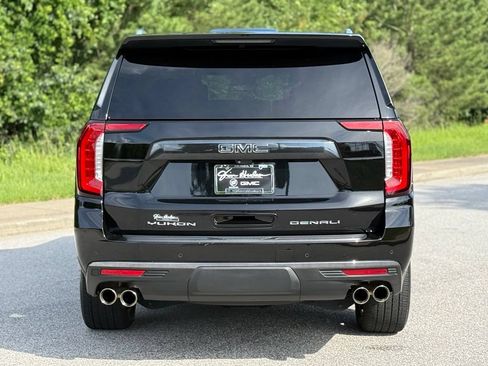Used 2024 GMC Yukon XL Denali Ultimate AWD/4WD image 14