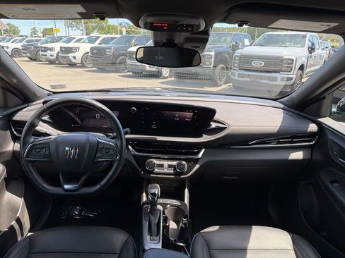 Used 2025 Buick Envista Sport Touring FWD image 23