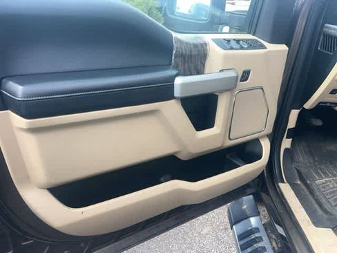 Used 2017 Ford F350 Lariat w/ Lariat Ultimate Package image 3