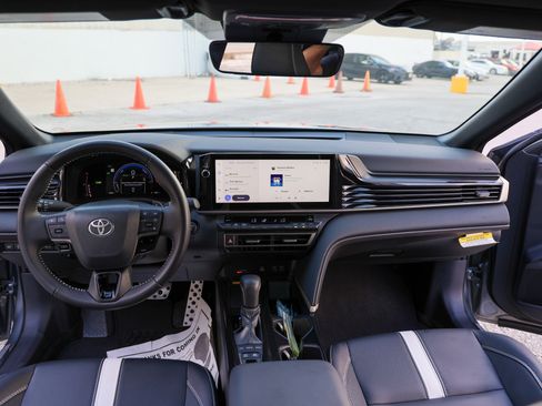Certified 2026 Toyota Camry SE w/ Multimedia Upgrade Package FWD image 36