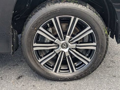 Used 2019 Lexus LX 570 4WD image 12