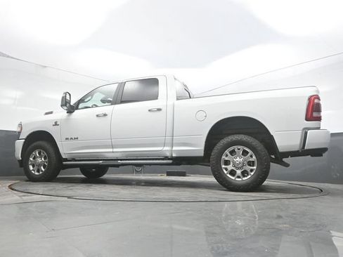 Used 2024 RAM 2500 Laramie AWD/4WD image 36