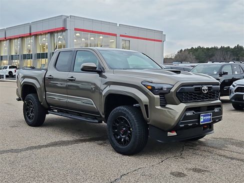 New 2026 Toyota Tacoma TRD Sport image 3