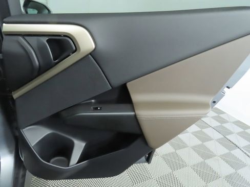 Used 2025 BMW X3 xDrive30i w/ Premium Package image 29