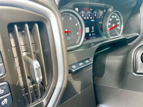 Used 2021 Chevrolet Silverado 2500 High Country w/ Z71 Off-Road Package image 35