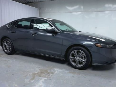 Used 2024 Honda Accord EX image 2