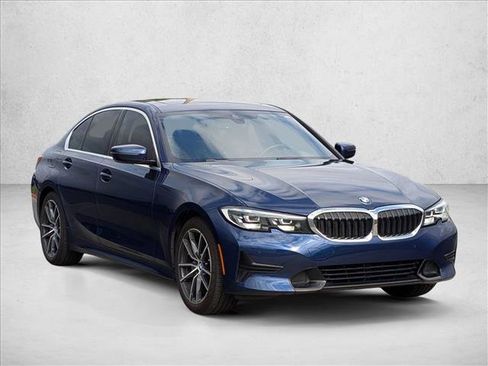 Used 2019 BMW 330i Sedan w/ Driving Assistance Package image 3