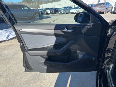New 2026 Volkswagen Jetta SE image 10