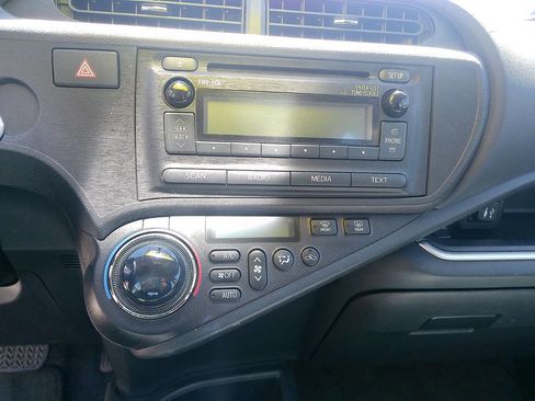 Used 2014 Toyota Prius C Two FWD image 33