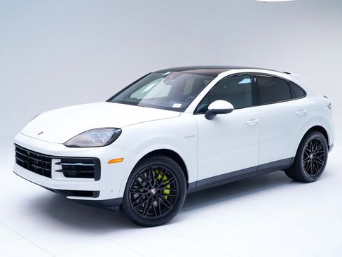 New 2026 Porsche Cayenne E-Hybrid Coupe image 1