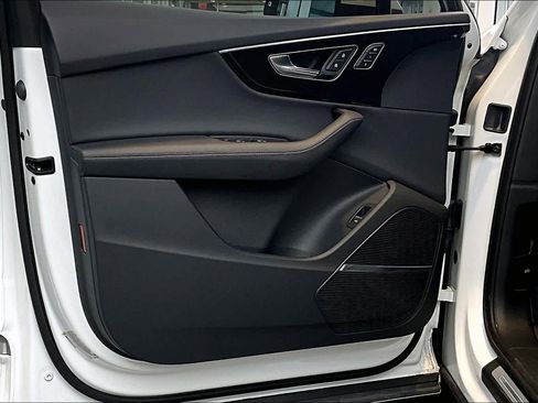 Used 2023 Audi Q7 Premium Plus w/ Premium Plus Package image 22