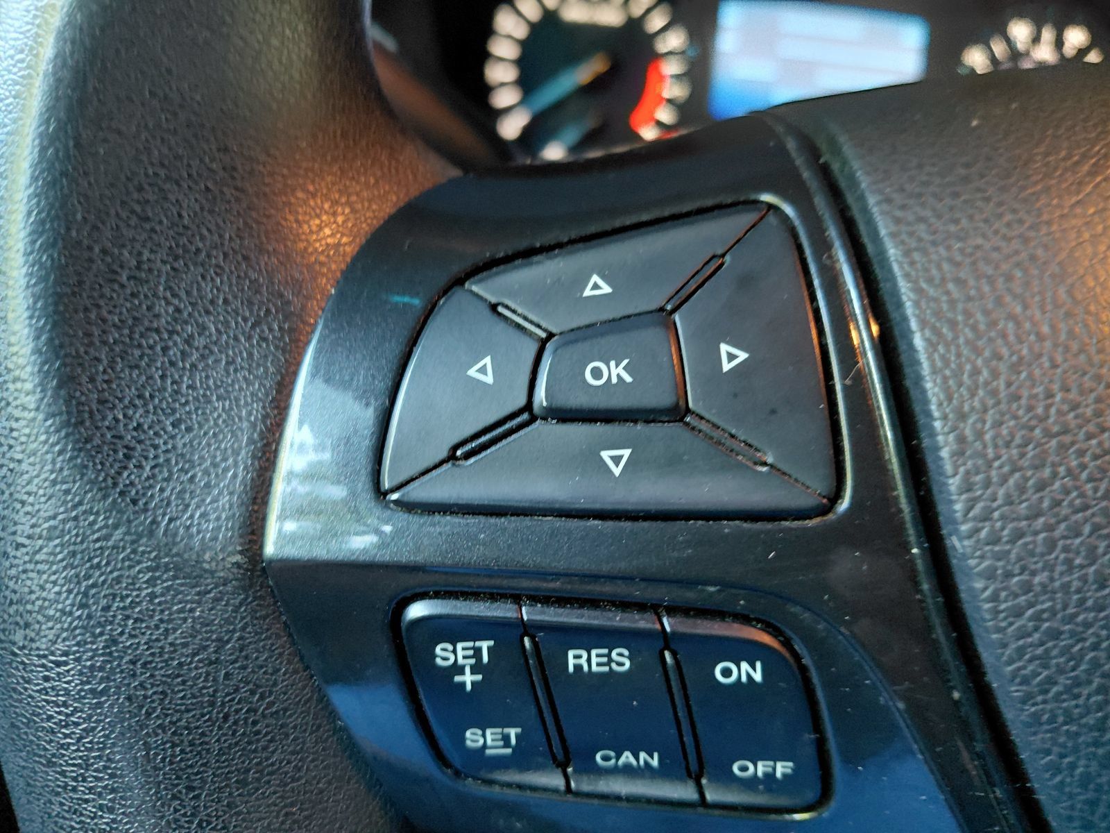 Used 2017 Ford Explorer 4WD image 5