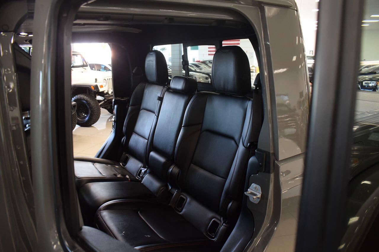Used 2021 Jeep Gladiator Rubicon AWD/4WD image 40