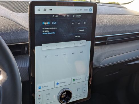 Used 2022 Ford Mustang Mach-E Premium image 22