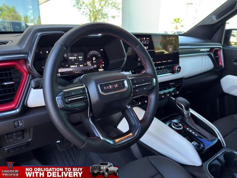 Used 2023 GMC Canyon AT4X w/ Edition 1 AWD/4WD image 18