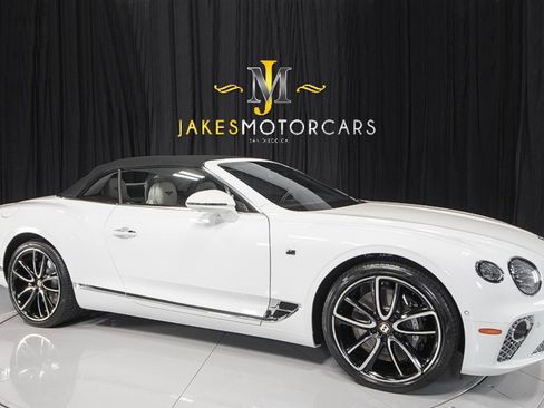 Used 2020 Bentley Continental GT V8 First Edition image 15