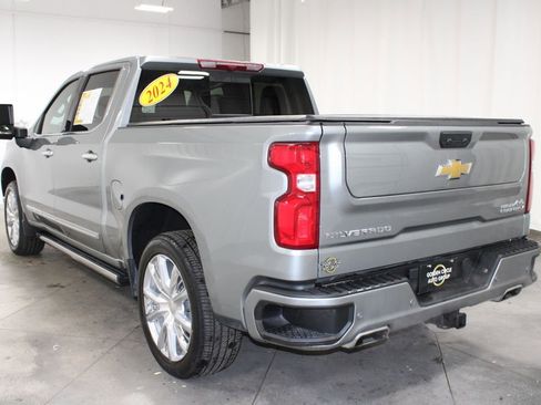 Used 2024 Chevrolet Silverado 1500 High Country w/ High Country Premium Package image 7