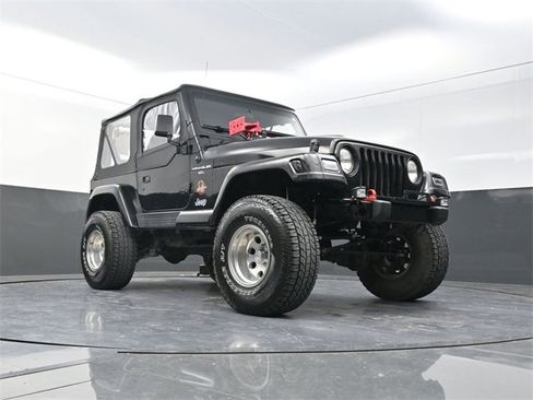 Used 1998 Jeep Wrangler Sahara image 17