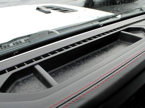 Used 2022 Jeep Wrangler Unlimited Rubicon w/ LED Lighting Group image 27